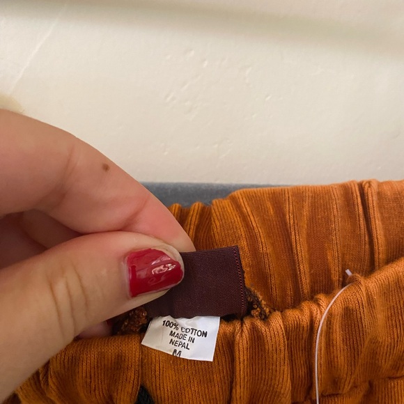 KPC 100% Cotton Boho Embroidered Girls Pants Size M Rust Brown Floral & Appliqué - Picture 3 of 7